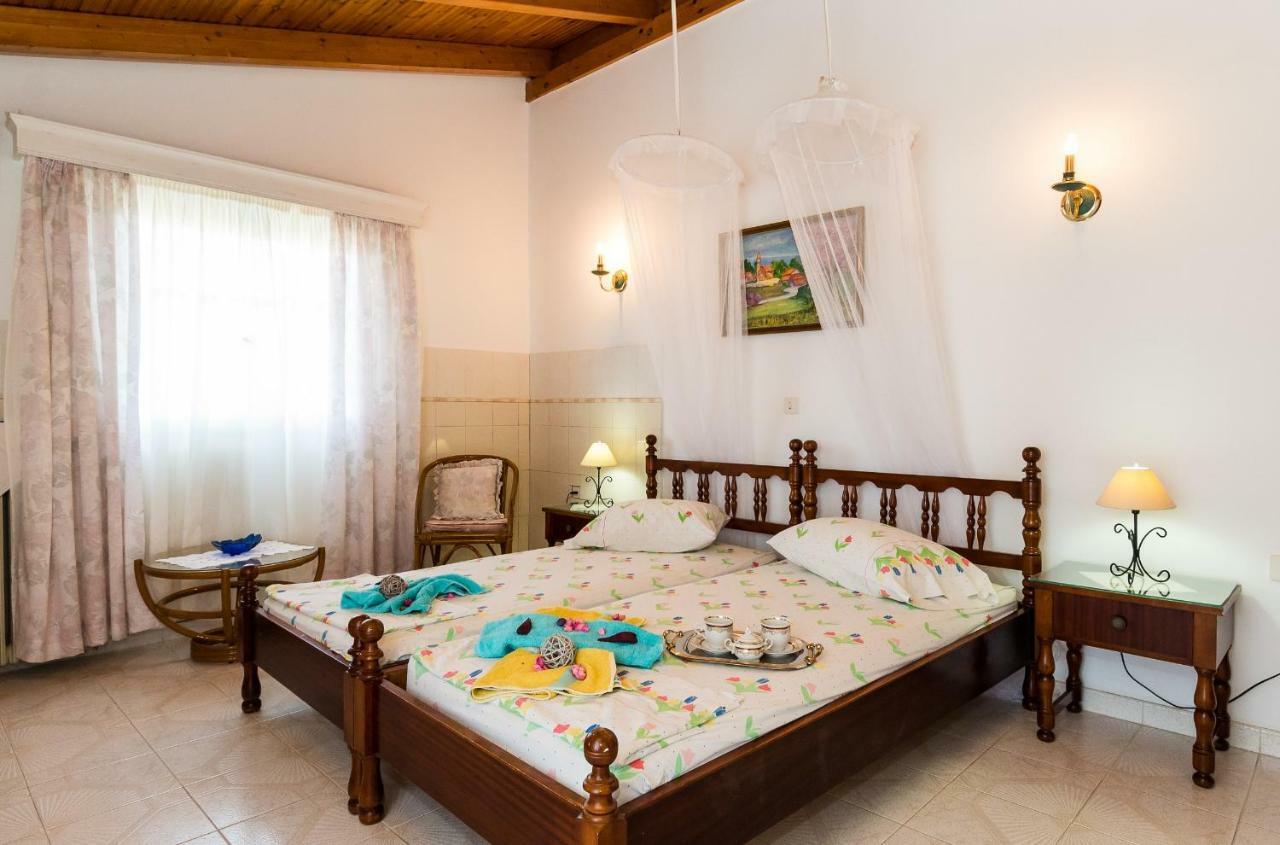 Villa Anna Apartments - 550M From The Beach, By Zantewize Vasilikí Buitenkant foto